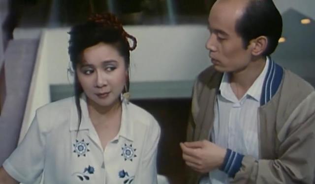 她曾经红过蔡明,却在拍戏时爱上导演,被抛弃后对方拒认亲生儿子