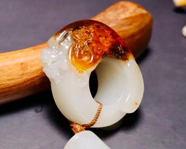 人见人爱的最美和田玉！十种品相满分的和田籽料！