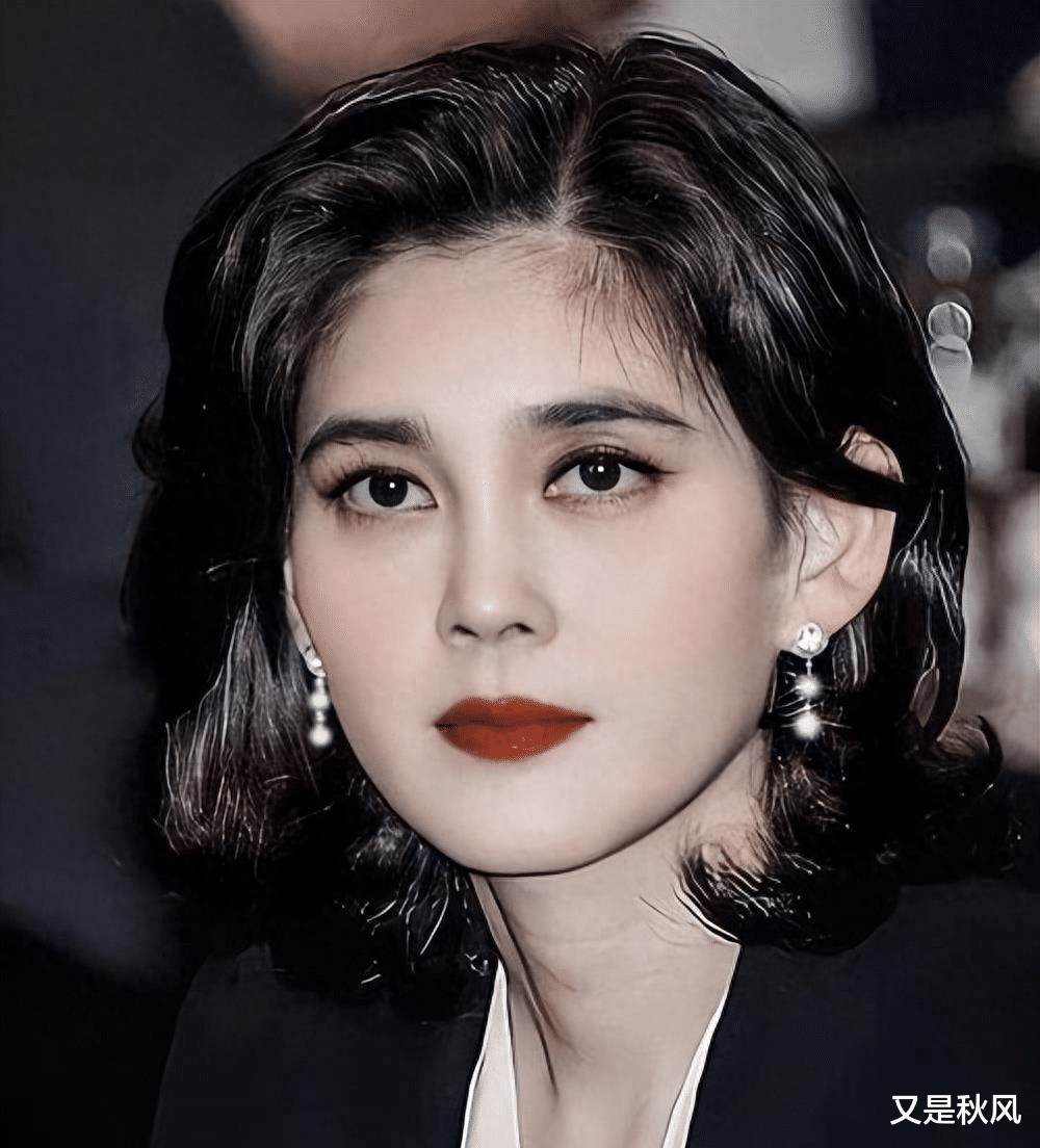 三星公主李富真：54岁与儿子同匡美的冒泡，当年下嫁保镖太高明