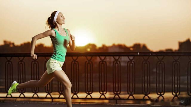 减肥最佳时间！揭秘晨跑与夜跑哪个减肥更佳