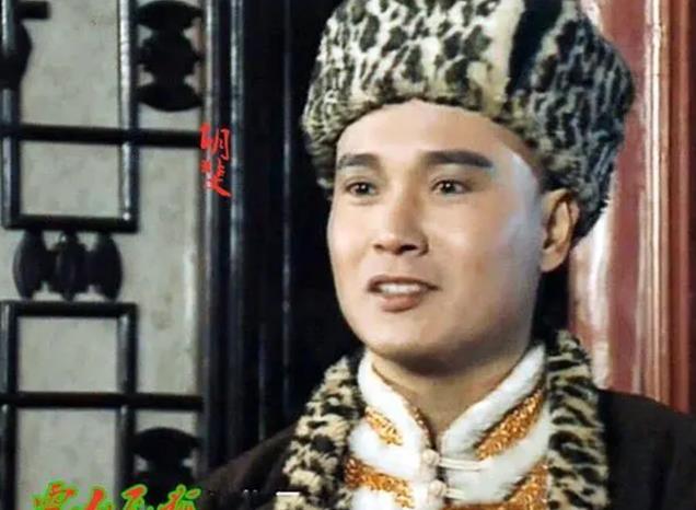 他偷渡香港成大明星，3婚5子娶小20岁太太，如今半年一体检，为何