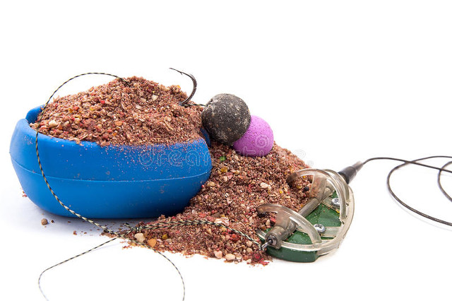 野钓开饵中需要避免的五大忌讳，能让你的钓鱼技巧更上一层楼