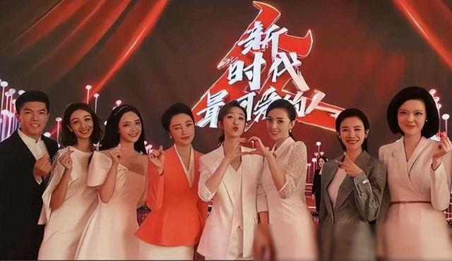 央视出手!节目全面停播,这一次多位著名主持人受到牵连!