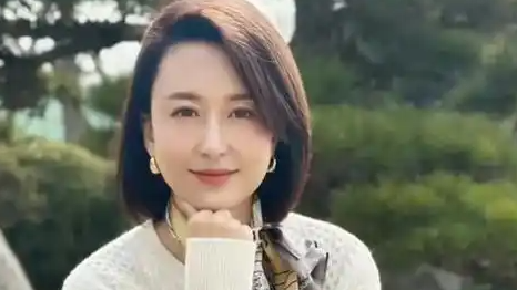 曝央视美女主持张蕾已离职,发伤感文案后,独自前往西藏旅游散心
