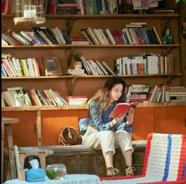 刘亦菲:颜值衣品双绝,魅力无法抗拒