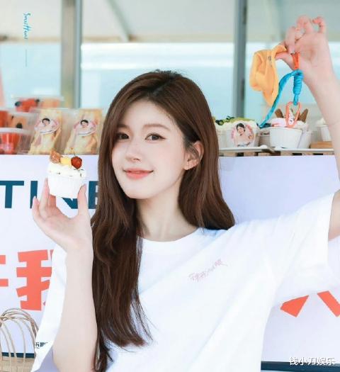 赵露思承认患抑郁症,证实挨打传闻,网友:退圈吧