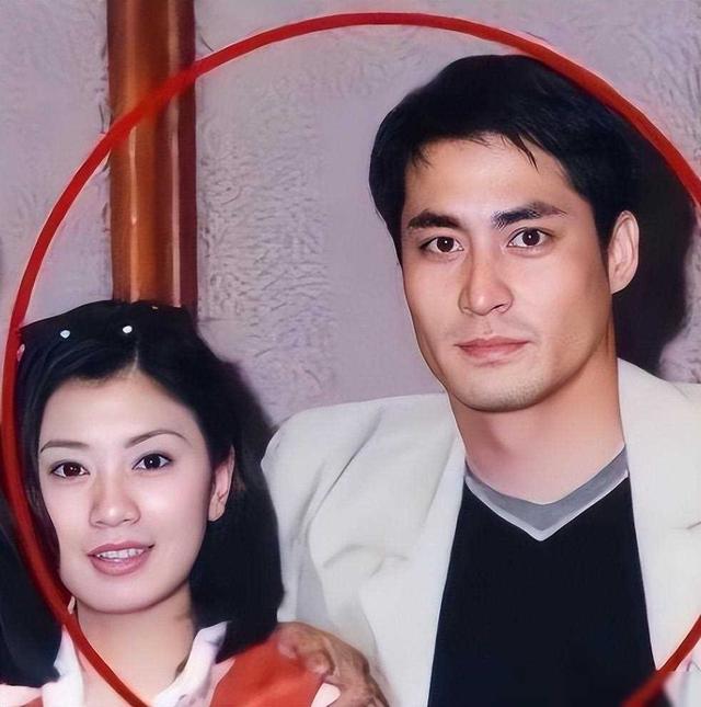 贾静雯:专爱集有夫之妇的邮,惯三成瘾,为达目的不择手段