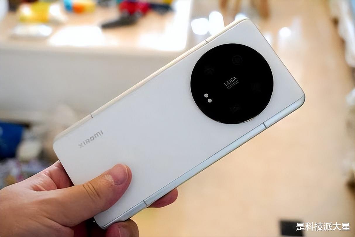 小米旗艦突降3999元！1英寸大底+16GB+1TB，售價更親民了