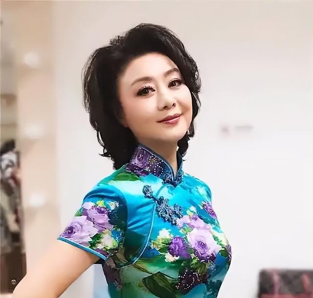 李胜素十张珍贵的照片,见证“京剧第一美人”才貌俱佳