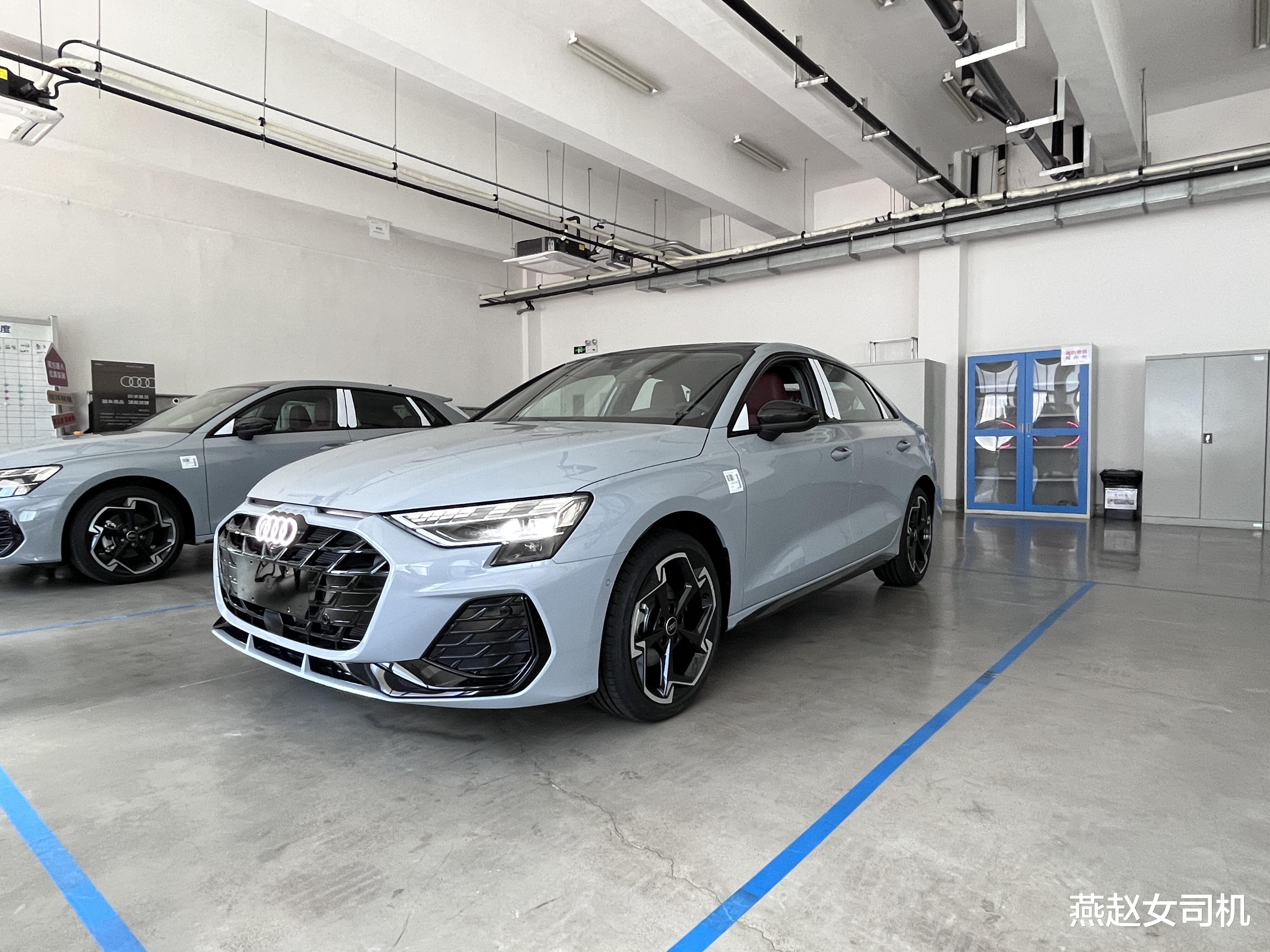 25款奥迪A3到店，尺寸升级配紫色车漆+发光logo，换1.5T发动机