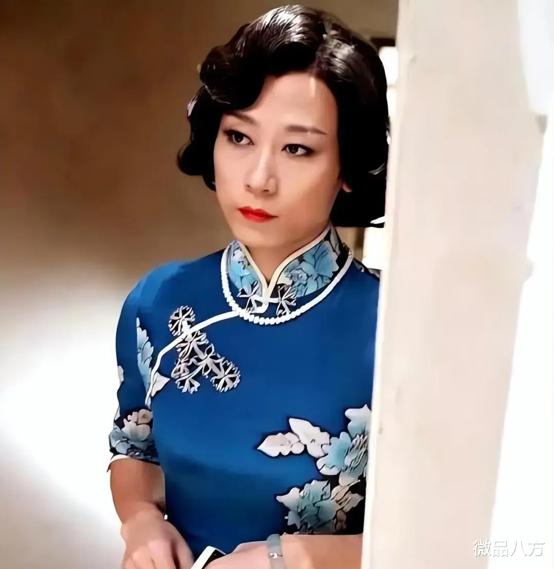 他在《我是刑警》中演变态杀手，吓坏观众，现实却是个粑耳朵