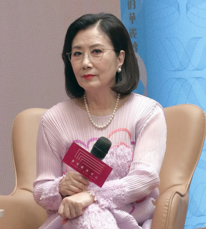 看了赵雅芝汪明荃的生图,这一次,“不老女神”都被撕开了真面目