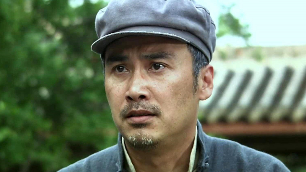 又一新谍战剧来袭，演员阵容不俗，女主人选引热议，网友：该火了