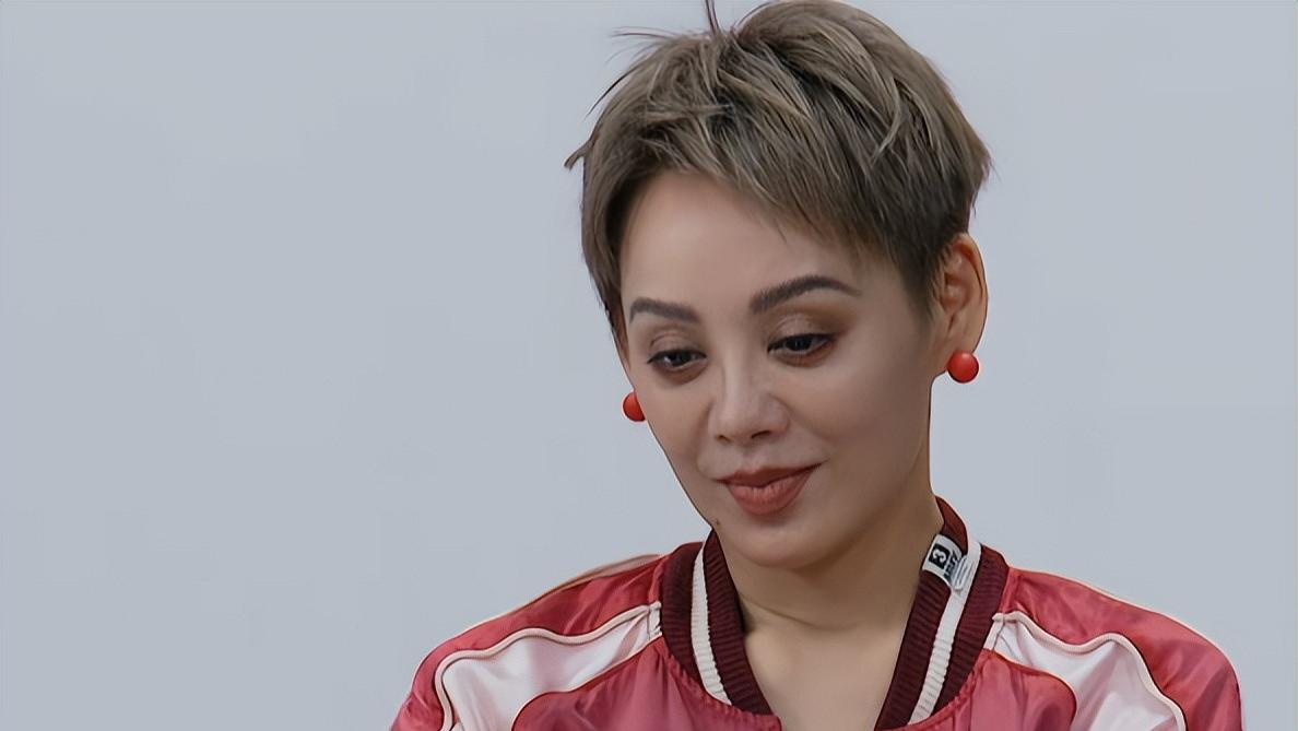 明星的迷之自信：烂片成堆却还教人演技，眼高手低妄想自己大满贯视后