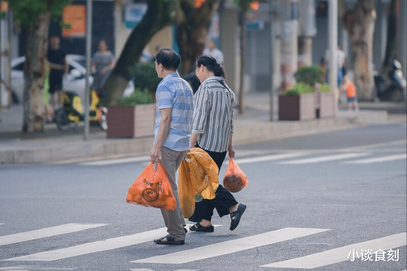 “出门遇3事，小心遇祸事”，老祖宗的忠告，哪3事？出门前要了解