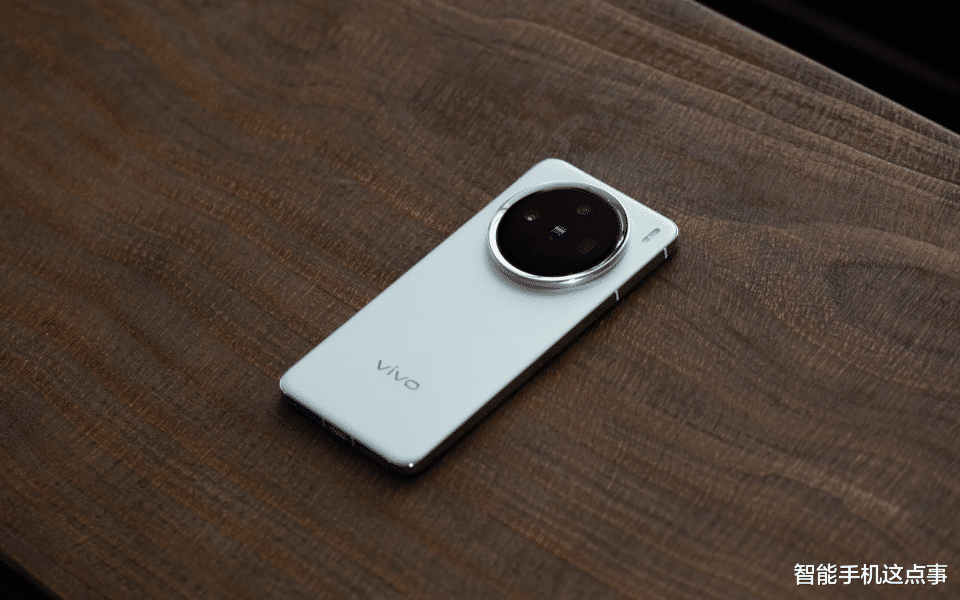 vivo X200 Ultra再次被确认:防抖微距双强,影像芯片也要大换代!