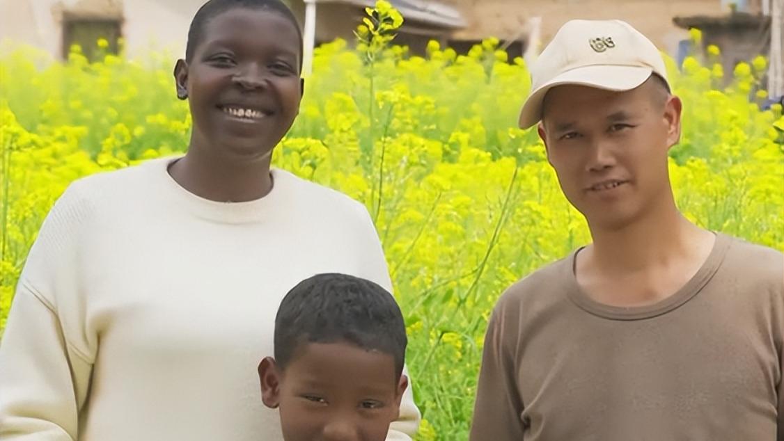 非洲Rose首度回应孕期盖房，怕夜长梦多早下手，吴建云被骂没分寸