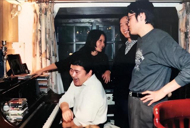 歌王刘欢近况堪忧:嗜酒如命,身患“不死癌症”,年仅60满头白发