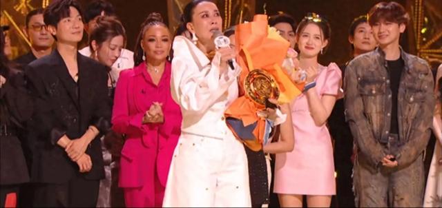 |离谱！那英拿歌王，凡希亚倒数第一，网友：下季别办了