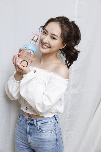 恭喜!TVB 一线女星陈滢晒泳装照,减肥成功告别微胖身材