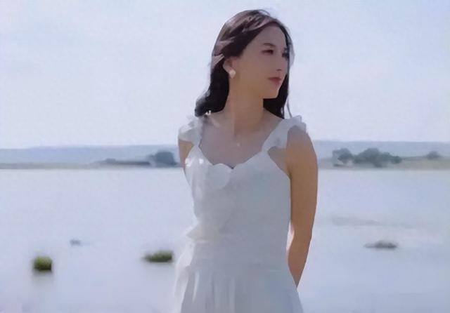 黄圣依第二次依然选择离婚，网友：爱与不爱其实很明显了