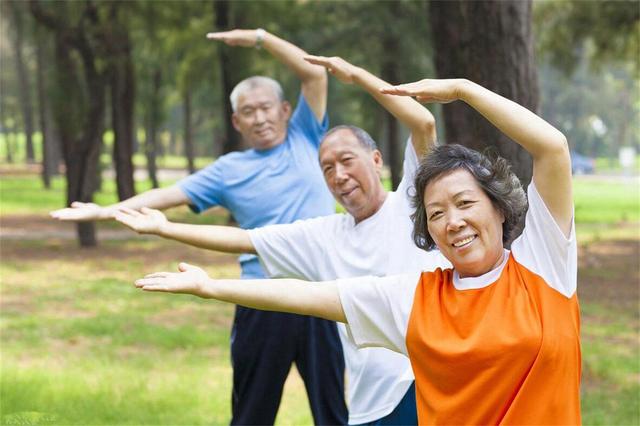 年龄大了要学会“挑食”,立秋后,多吃2素3肉,别不舍得花钱