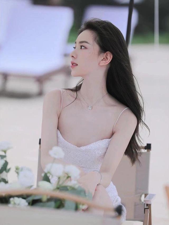 王思聪跪舔4年都没舔到的女网红孙一宁,究竟是何方神圣?