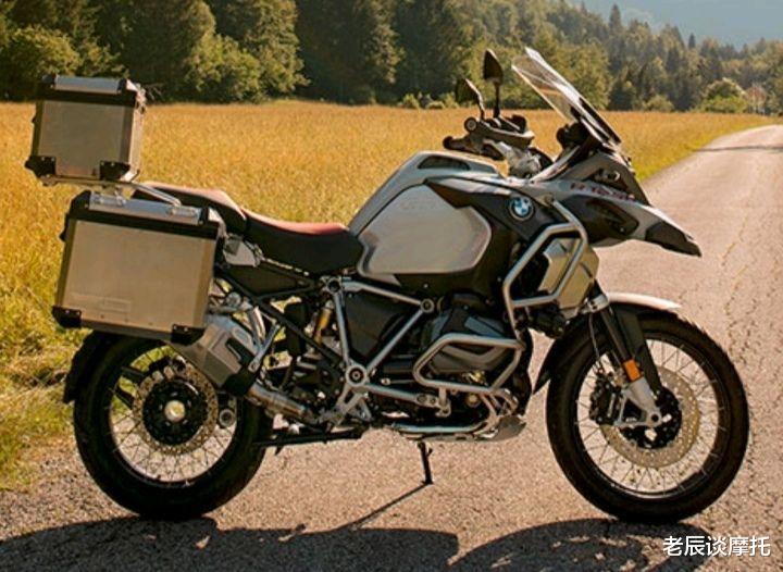 24款本田非双大升级，售价18万起，能否击败宝马R1250GS？