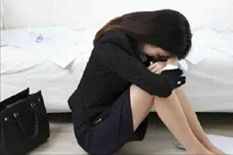 男领导潜规则女下属,有哪些惯用伎俩?