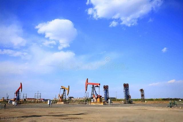 在油田二十年，管理岗的我没聘上高级工程师，也没成为后备干部