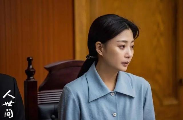 她是演员中的女富豪,多辆豪车轮流开,如今44岁却活得像20岁