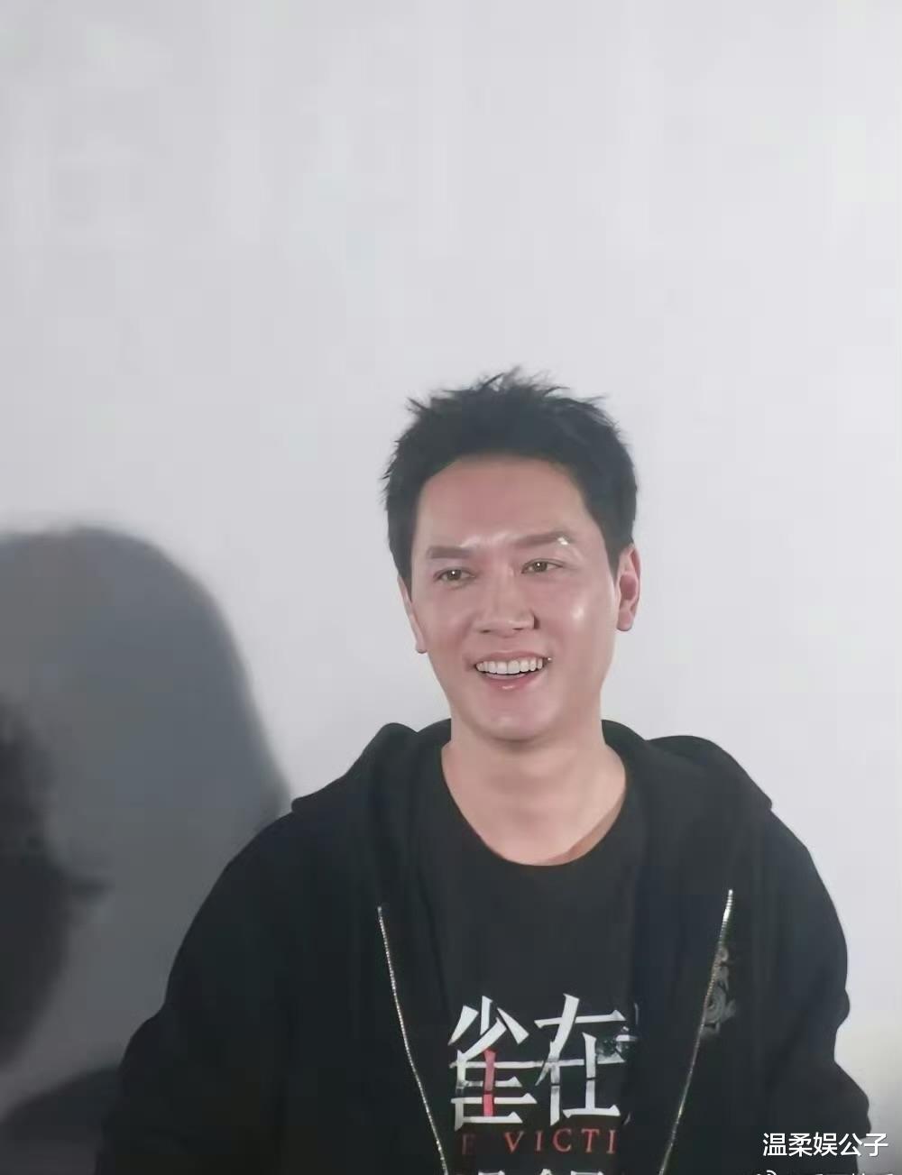 飞天奖后，再看赵丽颖与冯绍峰的“较量”：没有一个不是赢家