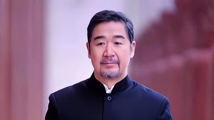 看完张国立的现状，才知道警察当年没抓错，女星童瑶早已预知真相