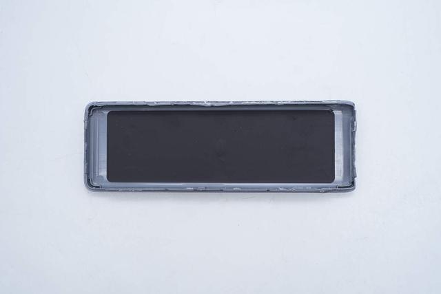 支持65W PD快充和120W小米快充，小米165W自帶線充電寶拆解