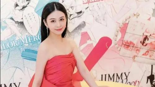 邱淑贞23岁女儿漂亮得像天仙！不愧是“最美星二代”，坦言自己很难追！