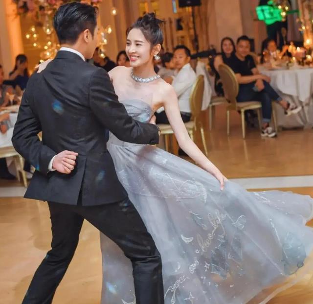 长了一张风流倜傥的脸，却从不沾花惹草，娱乐圈这6位男星太罕见