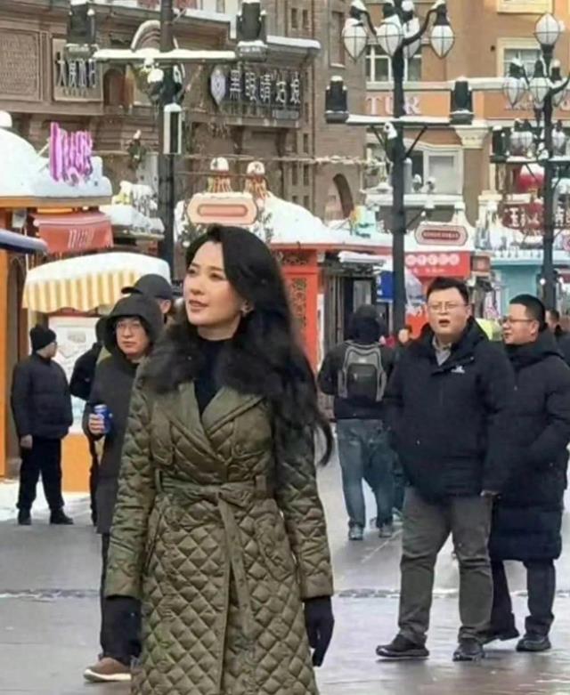 哇！汪峰女友森林北在新疆被偶遇，这颜值气质确实可与章子怡相比！