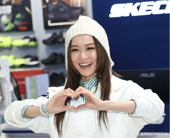 42岁TVB花旦宣布正式离巢，直言不舍得离开