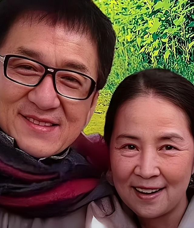 直到看见林凤娇和林青霞1976年的合影,才明白成龙为何选她当老婆