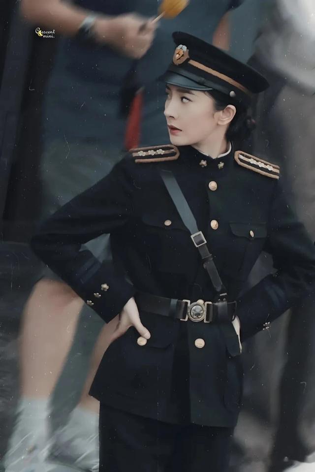 拿了高片酬，票房滑铁卢，杨幂不退圈，那你就主动退“高片酬”吧