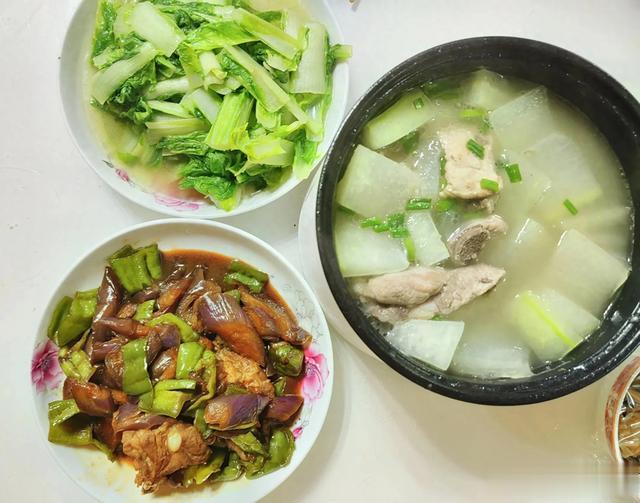 身体不适的日子里,也要好好做饭,好好吃饭呀…