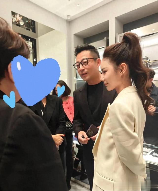 马筱梅太硬核了！大 S 法拍汪小菲千万名车，而马筱梅四字回应