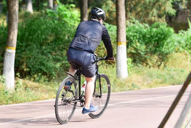 挥汗如雨锻炼完，体重反而胖两斤？一个细节没注意，越练越肥！
