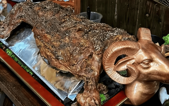 蒙古族有名的美食是什么？蒙古族八大名菜，你吃过几个？特色美食