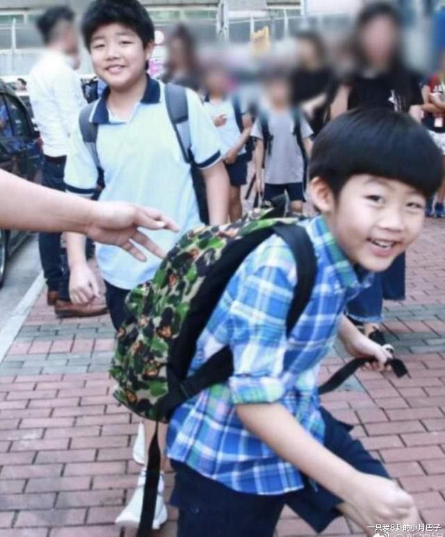 同为52岁的香港天后,如果可以选,你更想成为谁?