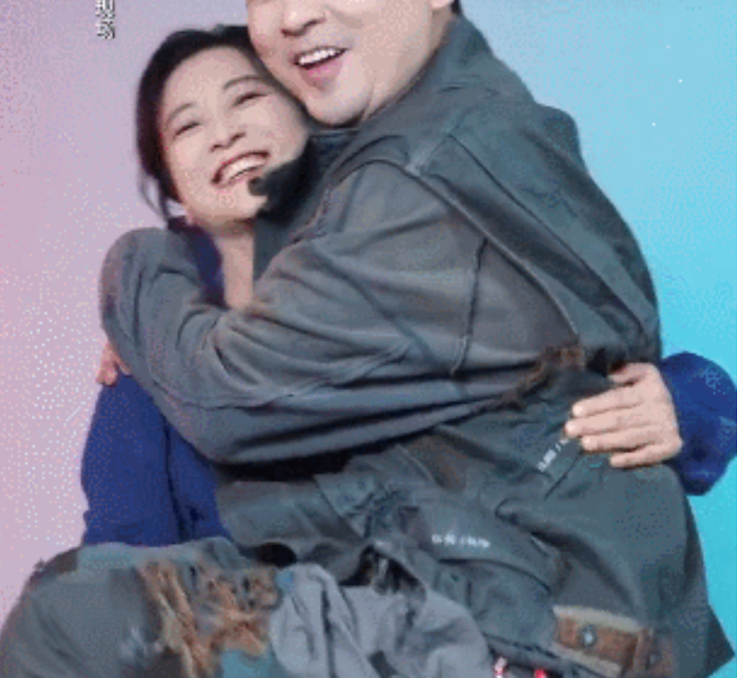 瘦的是贾玲,火的是《热辣滚烫》,破防的是内娱男明星