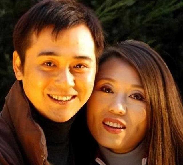 娶“老女人”的5位男星,一个比一个长得帅,是真爱还是另有所图