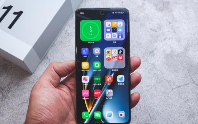 预算不高换新机，这4款体验堪比旗舰，是千元机的“天花板”