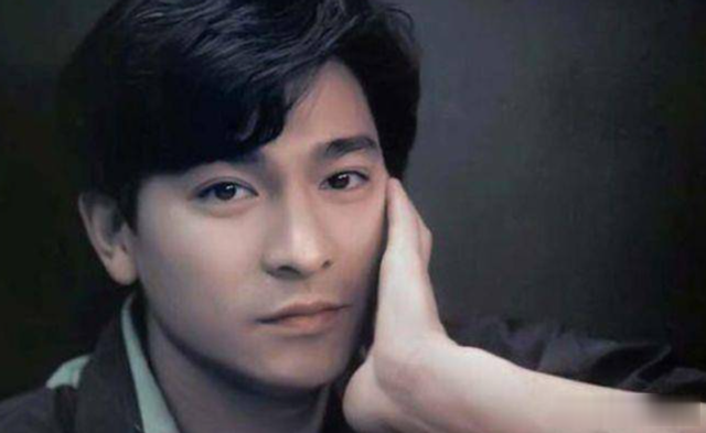 62岁刘德华晒一日三餐，网友：太狠了，难怪看起来像40岁！