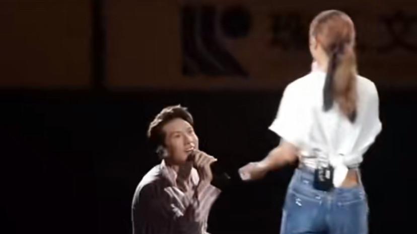 阿Sa回应关智斌求婚：他肯娶，我肯嫁，爱他一万年